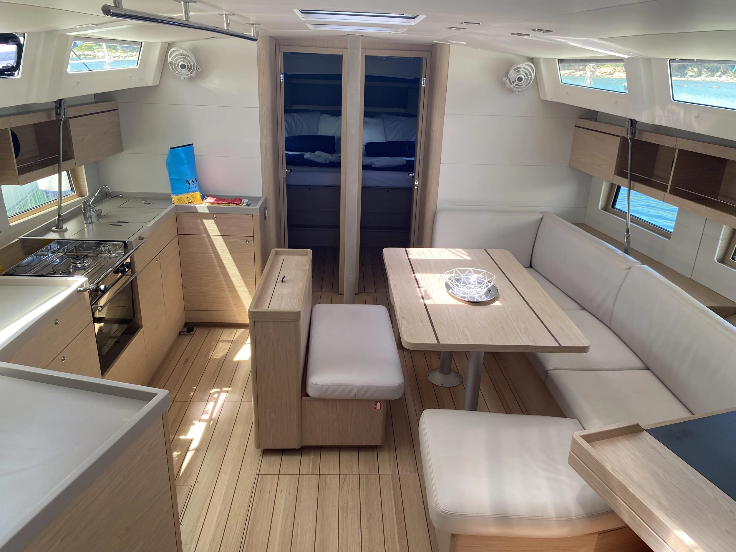 Oceanis 46.1 (4 cab) (Ferro Azzurro)  - 13