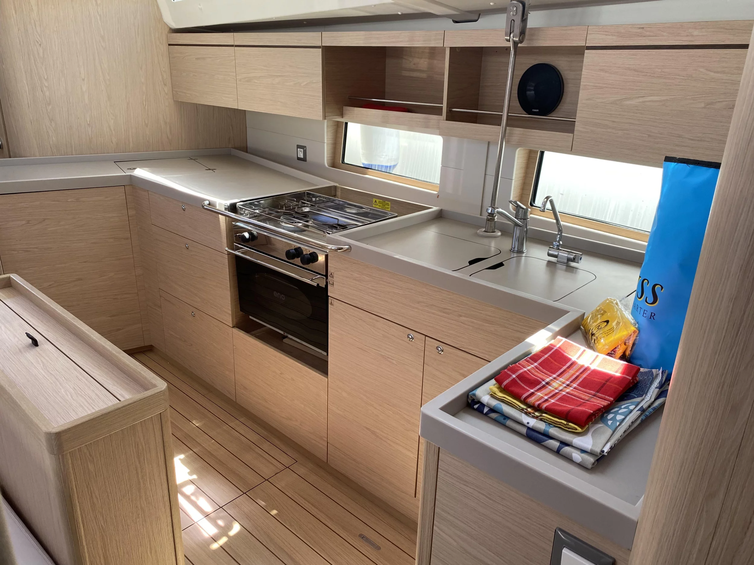 Oceanis 46.1 (4 cab) (Ferro Azzurro)  - 31