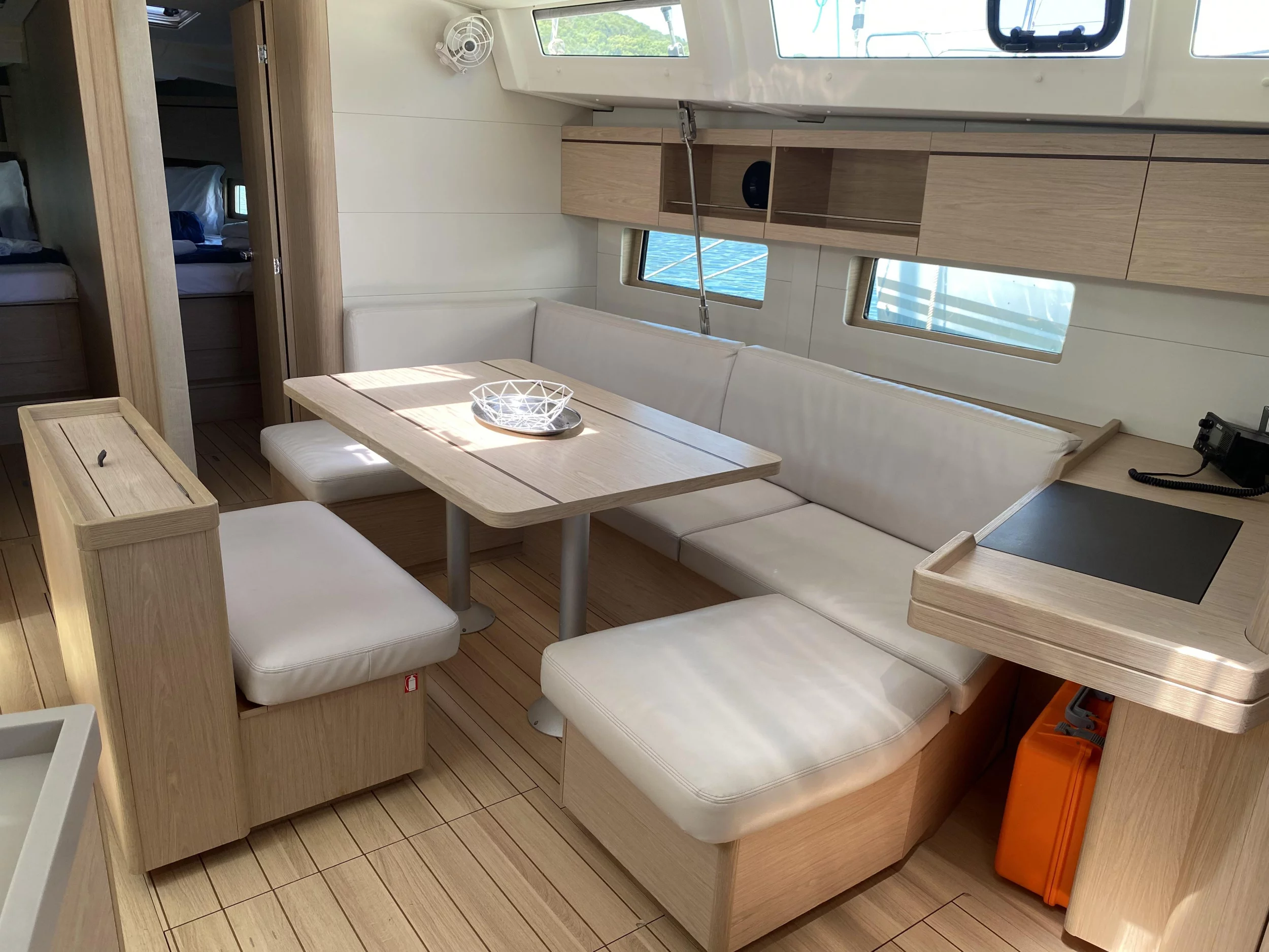 Oceanis 46.1 (4 cab) (Ferro Azzurro)  - 18
