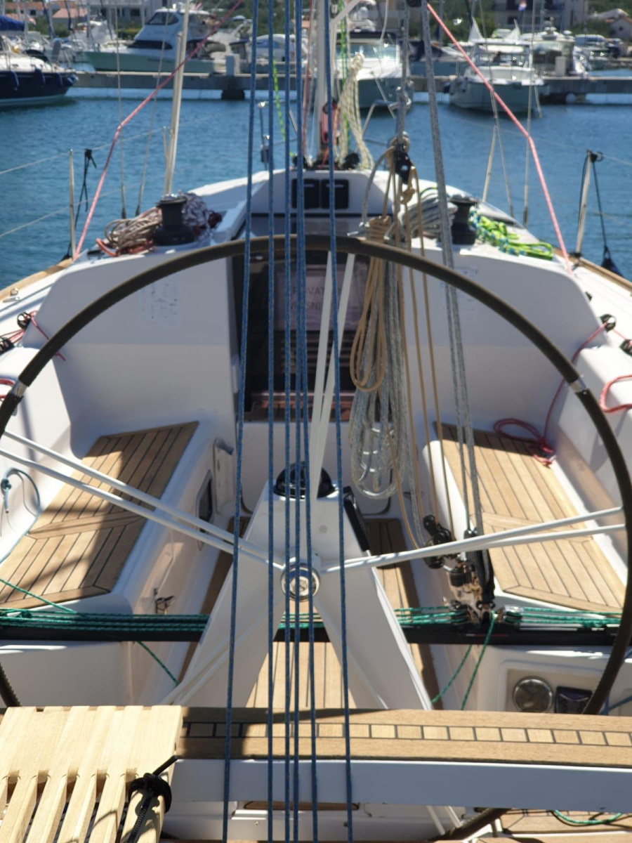 Elan 340 — photo 11