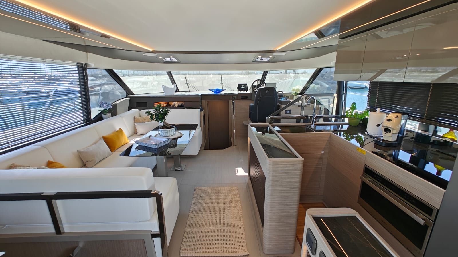 Prestige M48 — photo 14