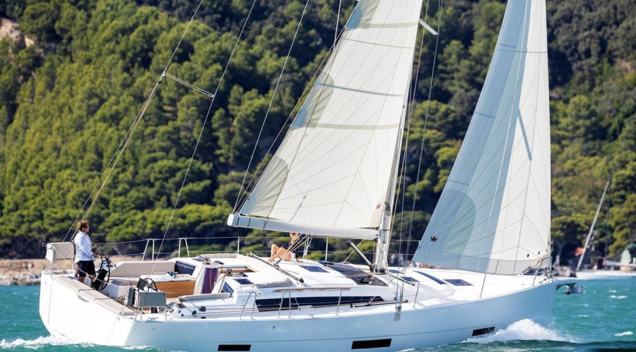 Photo #8 - Dufour 430 (3 cab) (Chopin) en Gocek - 19490