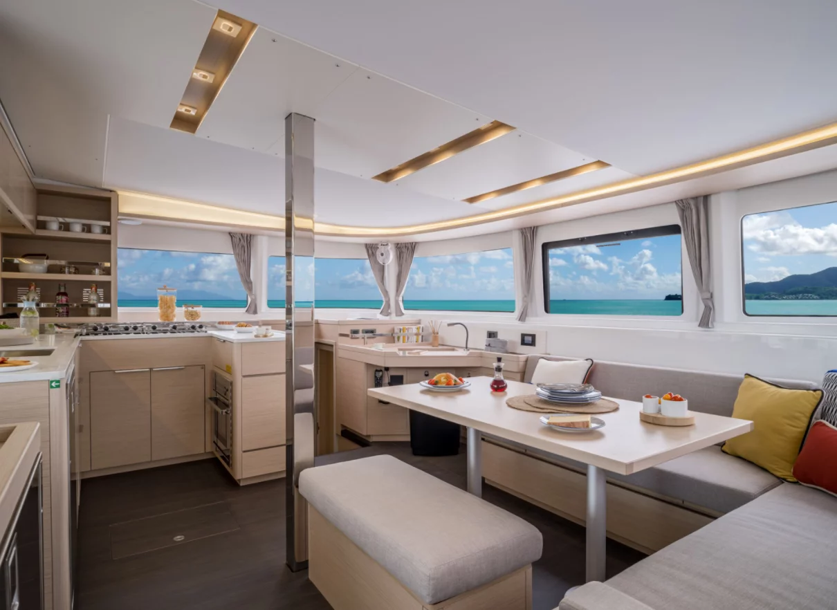 Lagoon 46 Flybridge (Seven Seas)  - 9