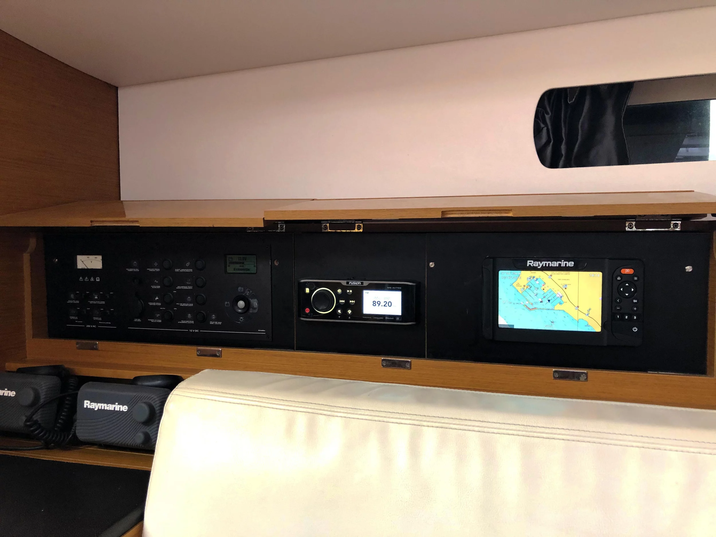 Sun Odyssey 479 (Luna Rossa (Refit 2021))  - 10