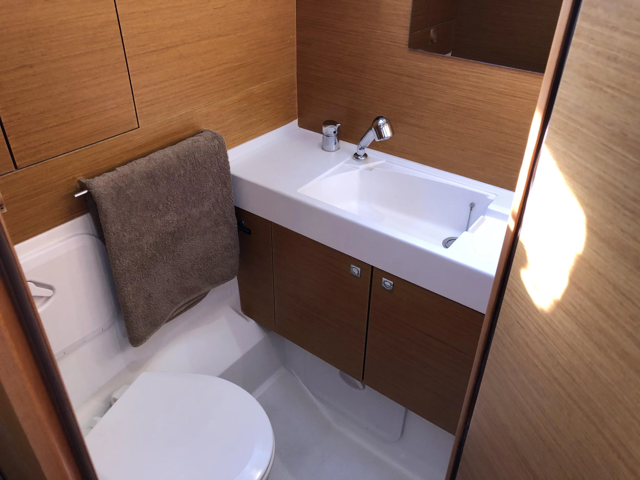 Sun Odyssey 479 (Luna Rossa (Refit 2021))  - 13