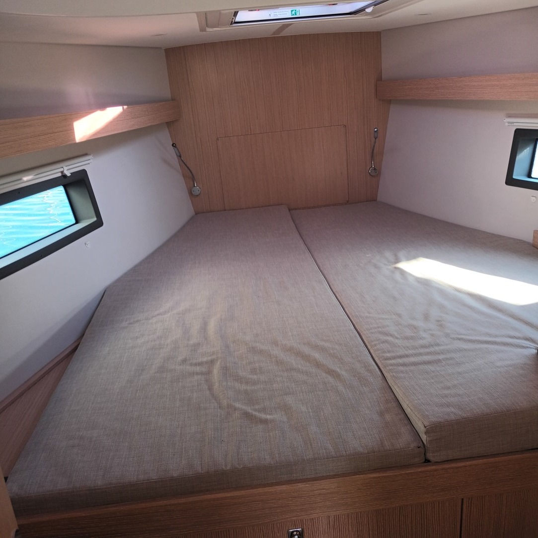 Photo #17 - Bavaria C42 (NEW Gioia) in Vibo Marina - 19520