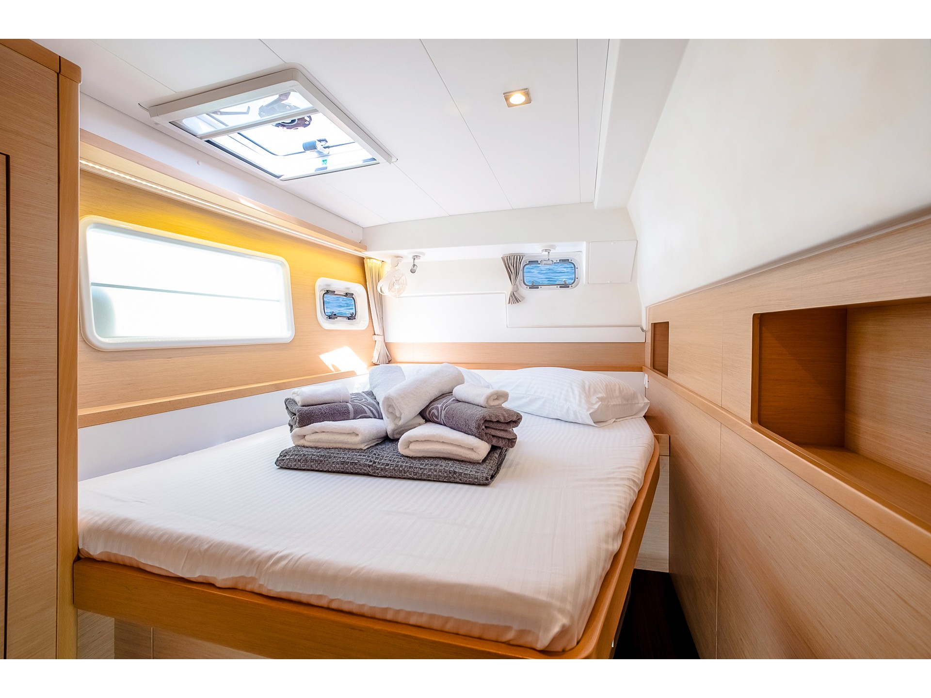 Lagoon 400 S2 — photo 6