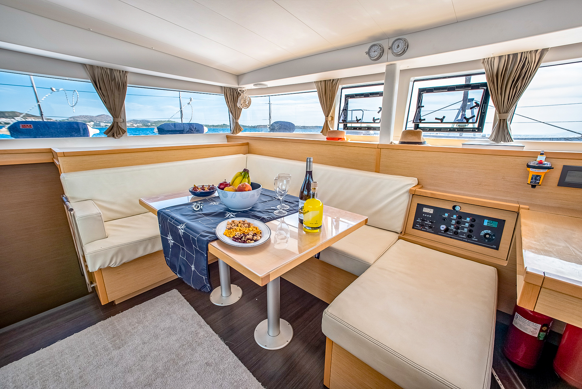 Lagoon 400 S2 — photo 12