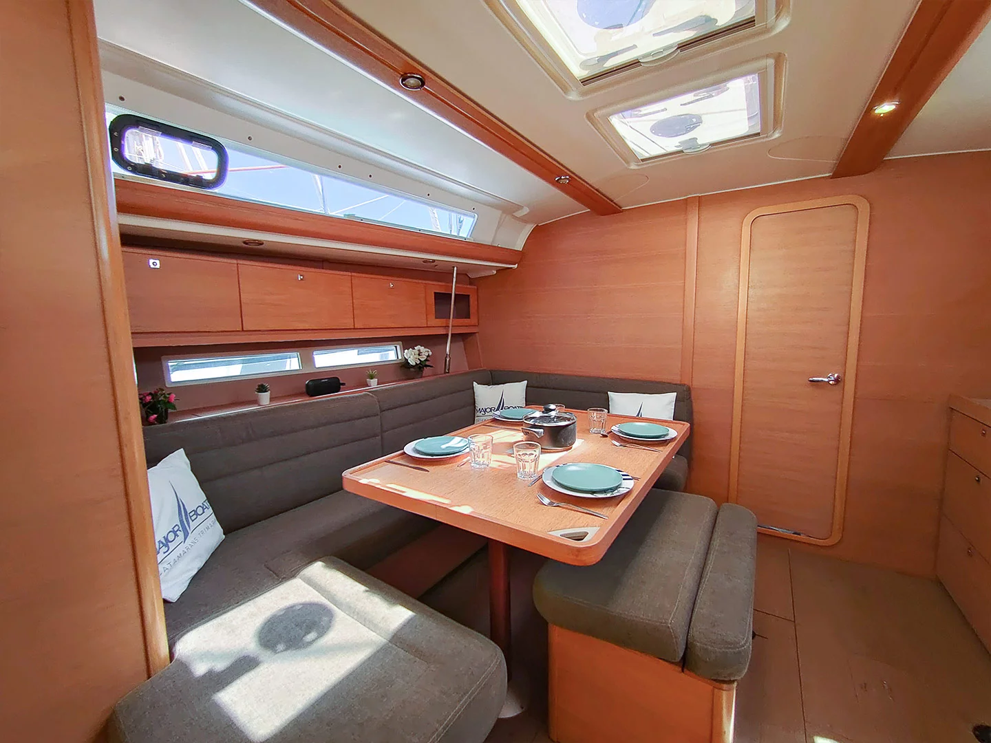 Dufour 450 (Flavia III) Interior image - 23