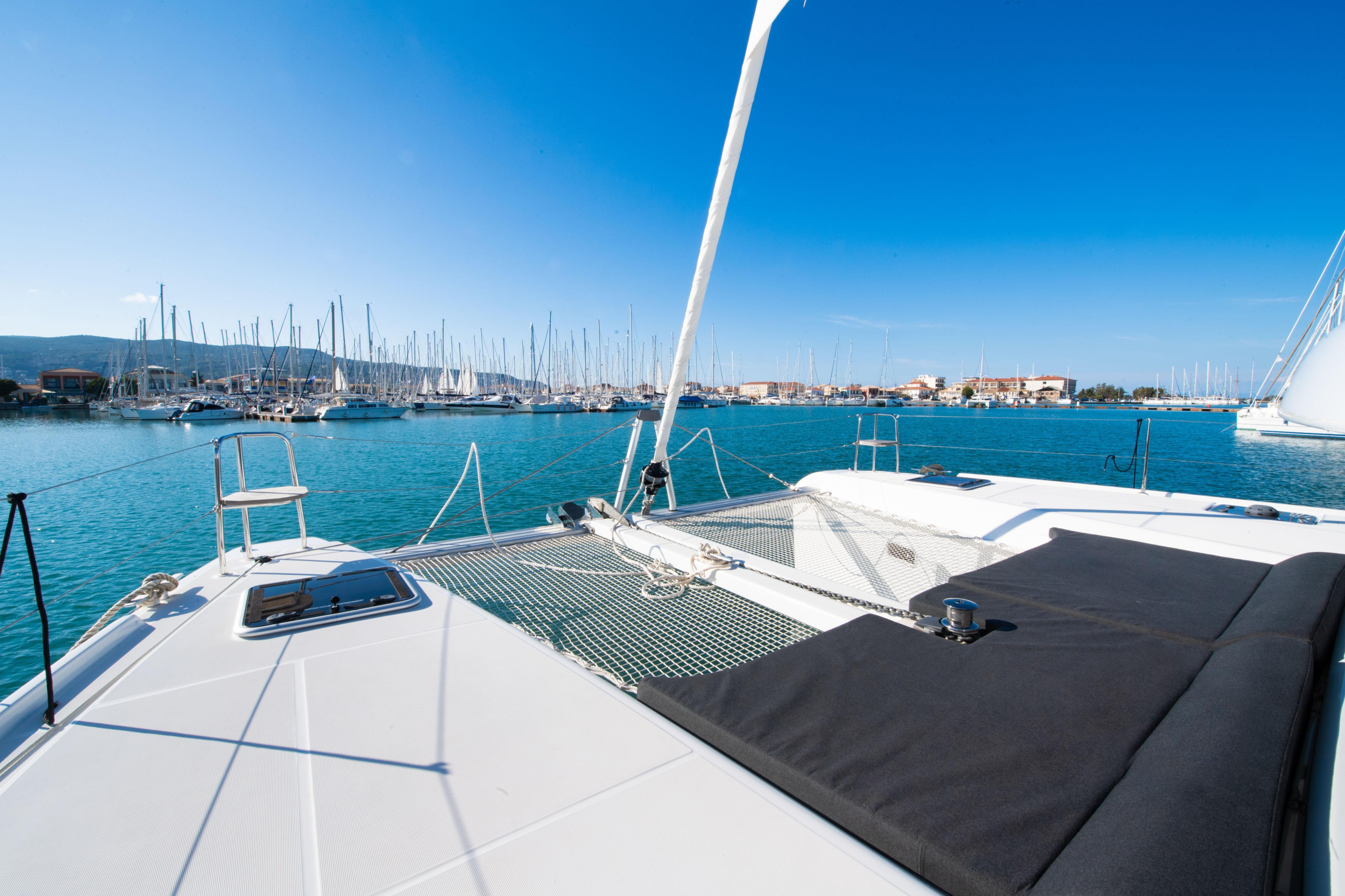 Photo #9 - Lagoon 42 (Emma (Pax 12)) en Lefkada - 14396