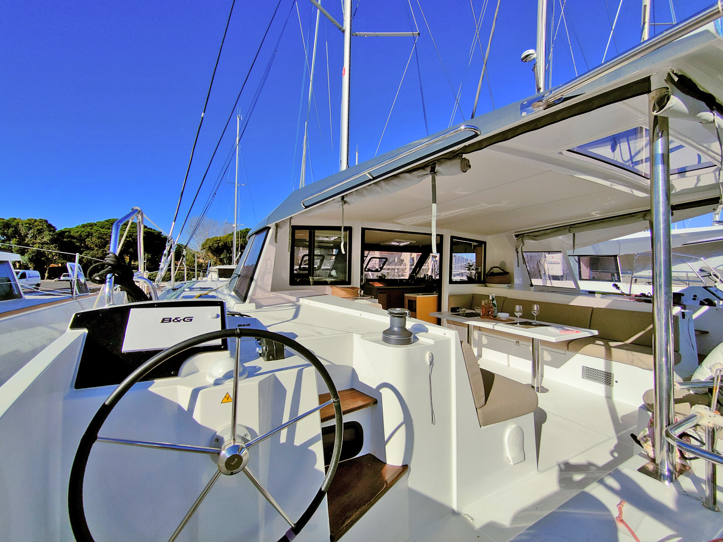 Photo #1 - Nautitech 40 Open (Geronimo) in Saint Tropez - 19066