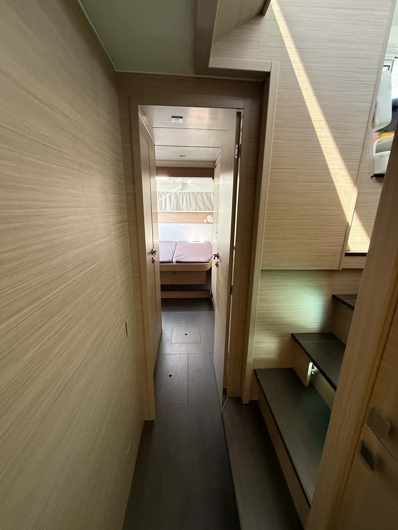 Lagoon 43 — photo 18