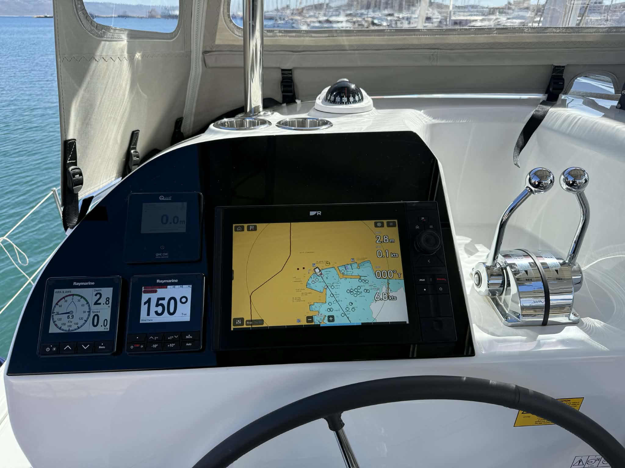 Lagoon 43 — photo 19