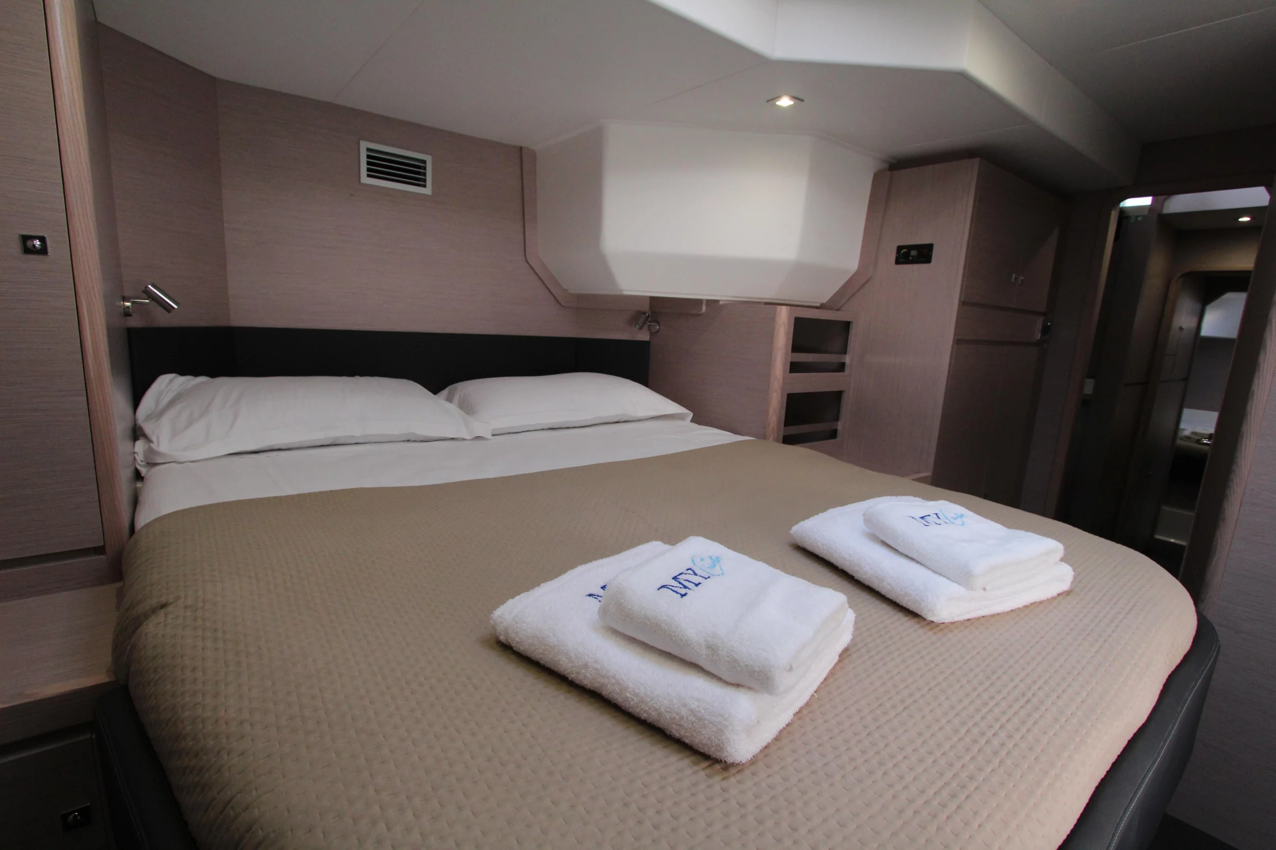Dufour Catamaran 48 5c+5h (Lublu)  - 46