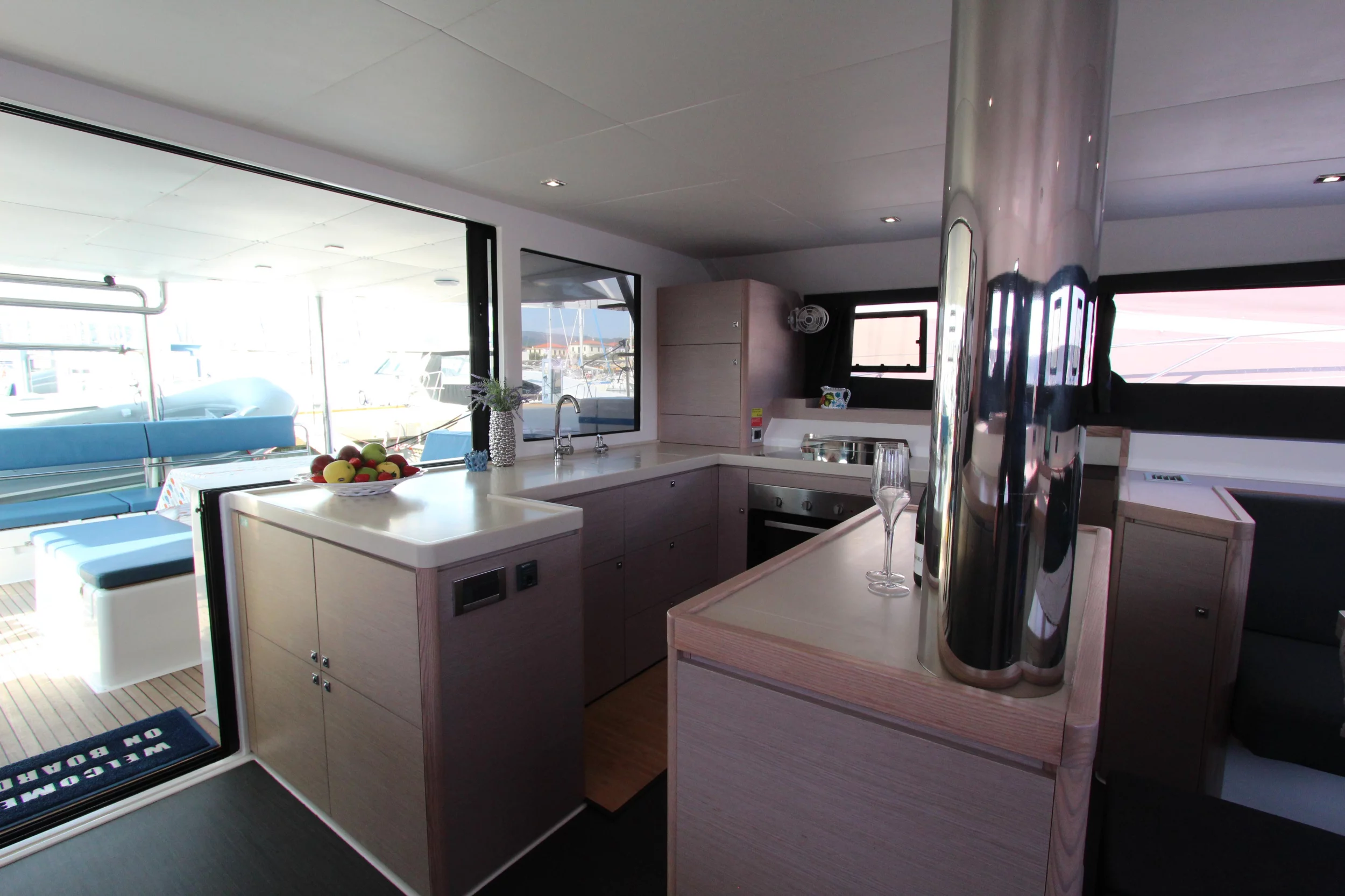 Dufour Catamaran 48 5c+5h (Lublu)  - 17
