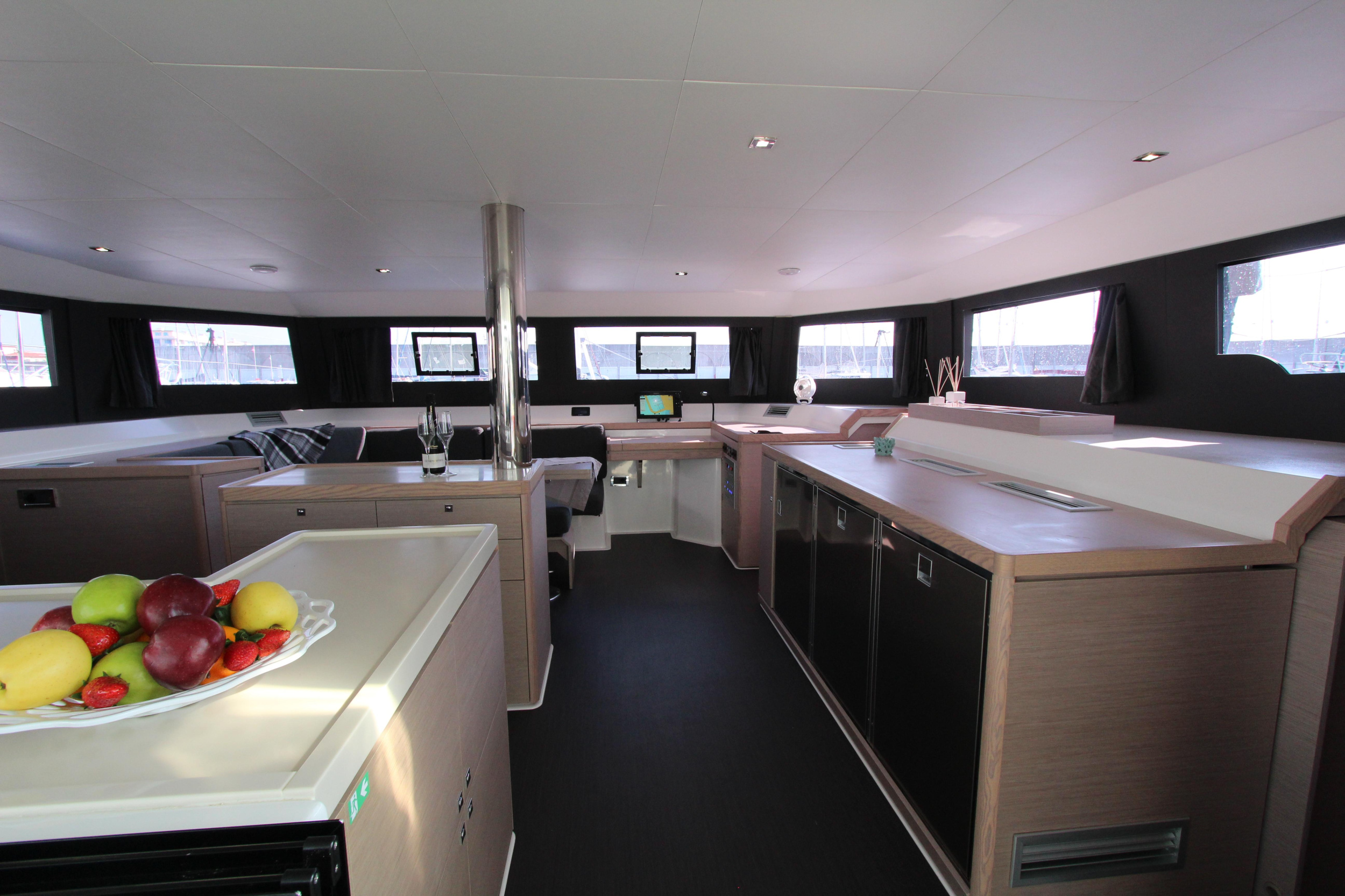 Photo #16 - Dufour Catamaran 48 5c+5h (Lublu) in Nea Moudania - 14538
