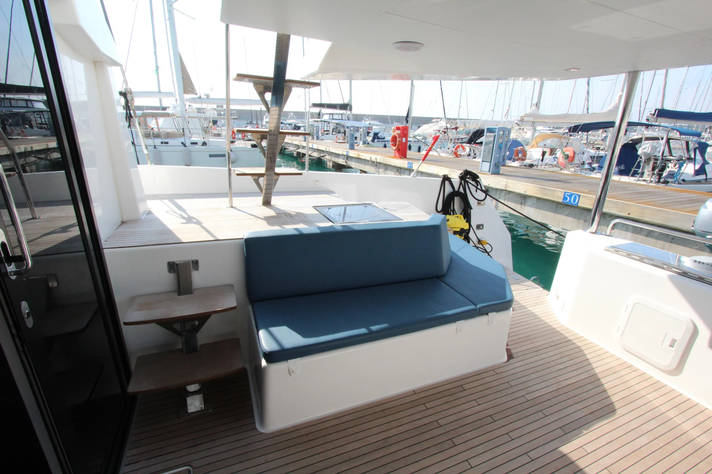 Dufour Catamaran 48 5c+5h (Lublu)  - 36