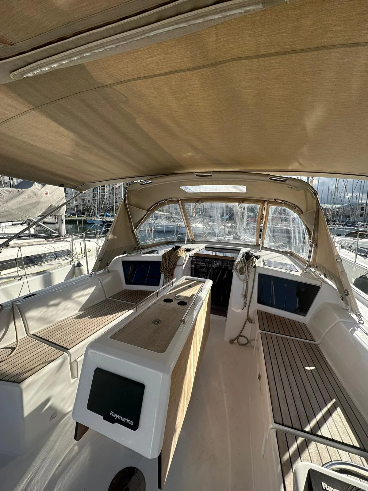 Dufour 390 Grand Large (Special One)  - 1