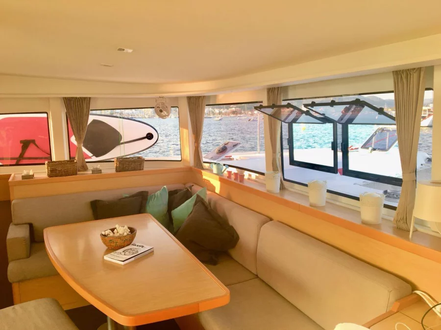 Lagoon 42 (AERO) Interior image - 11