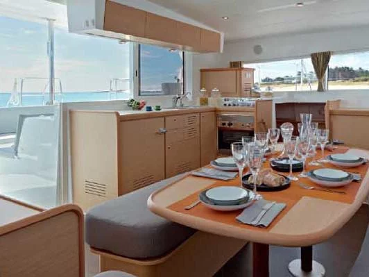 Lagoon 421 (Gemini) Interior image - 2