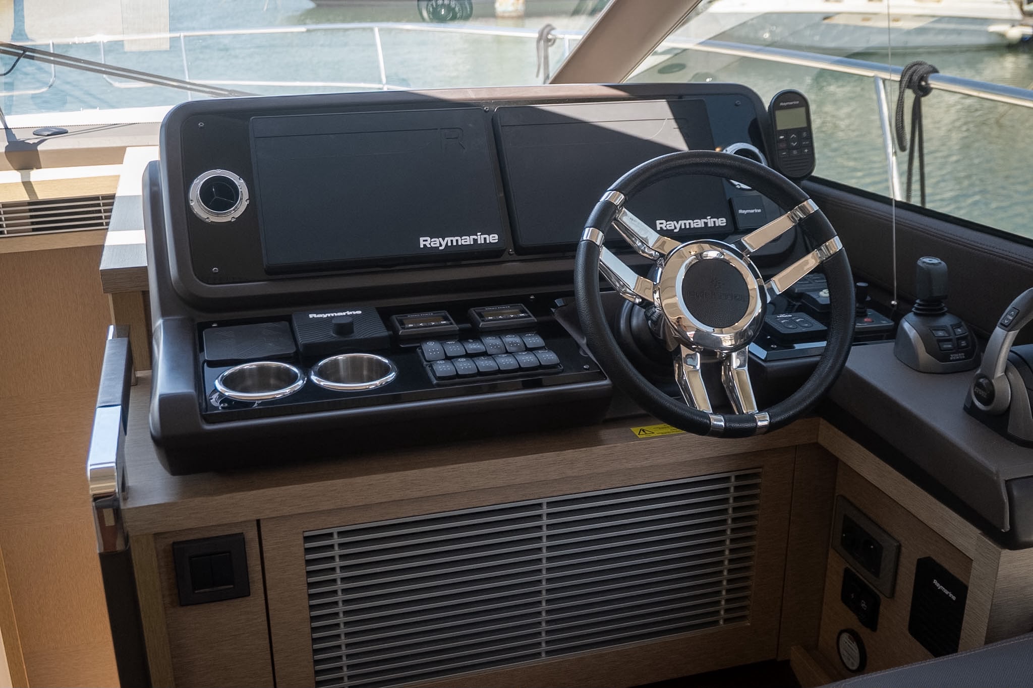 Prestige 520 S — photo 7