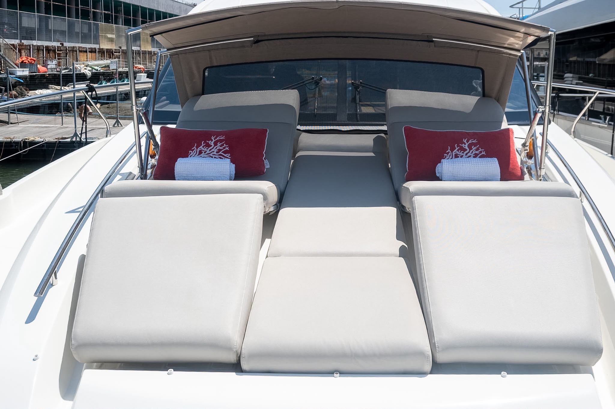 Prestige 520 S — photo 14