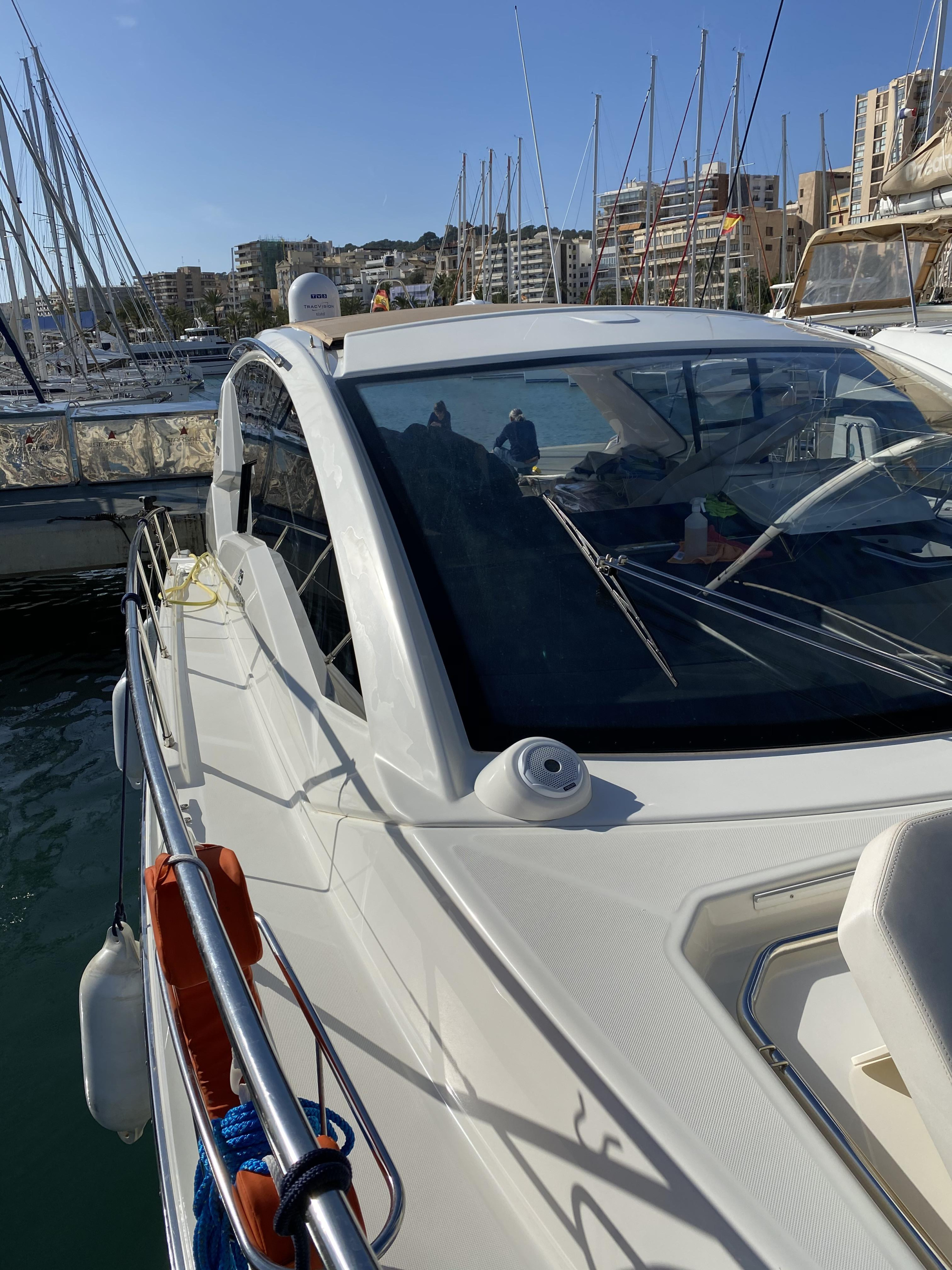 Photo #2 - Cranchi M44 HT (Medusa) in Palma - 18098
