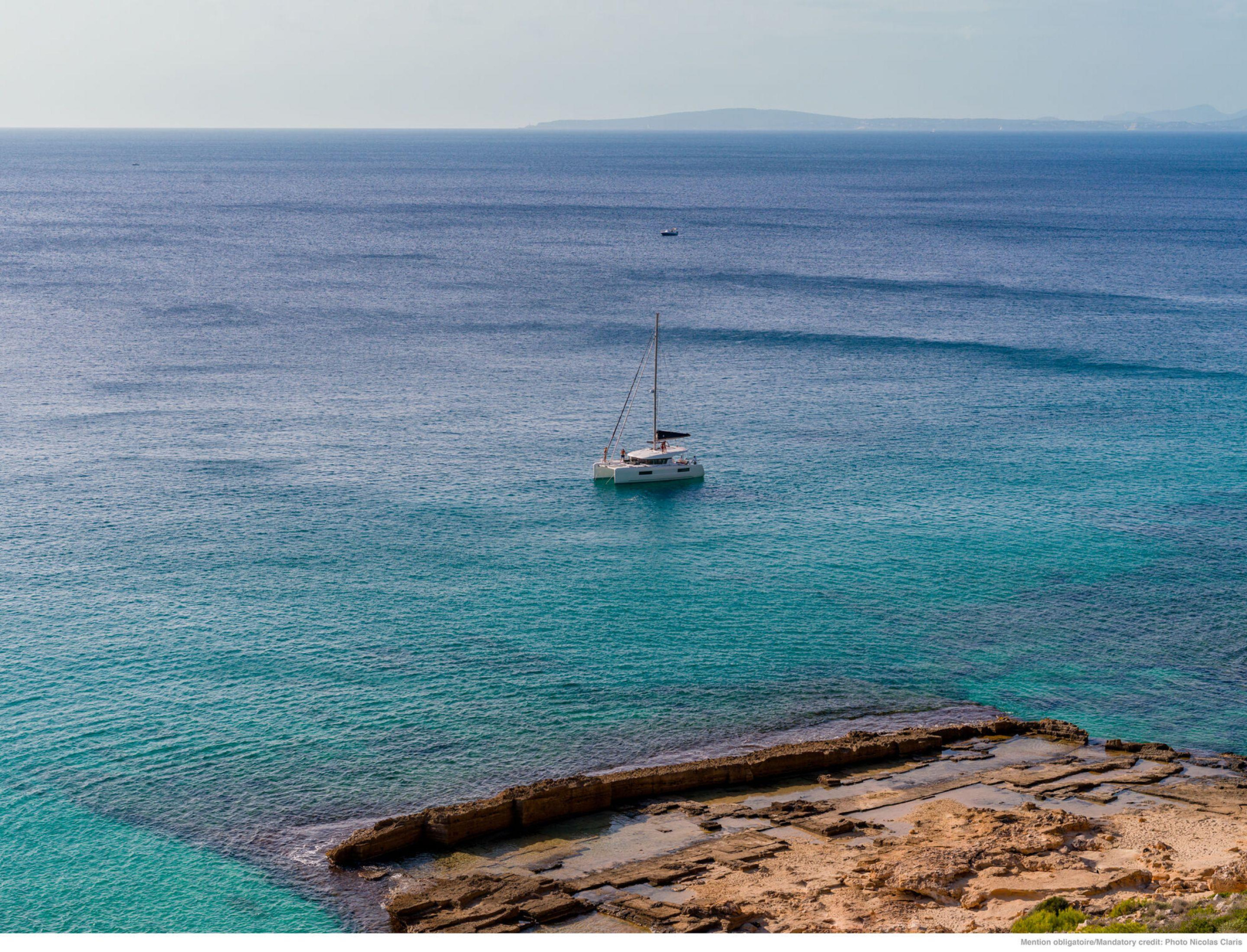 Lagoon 40 — photo 12