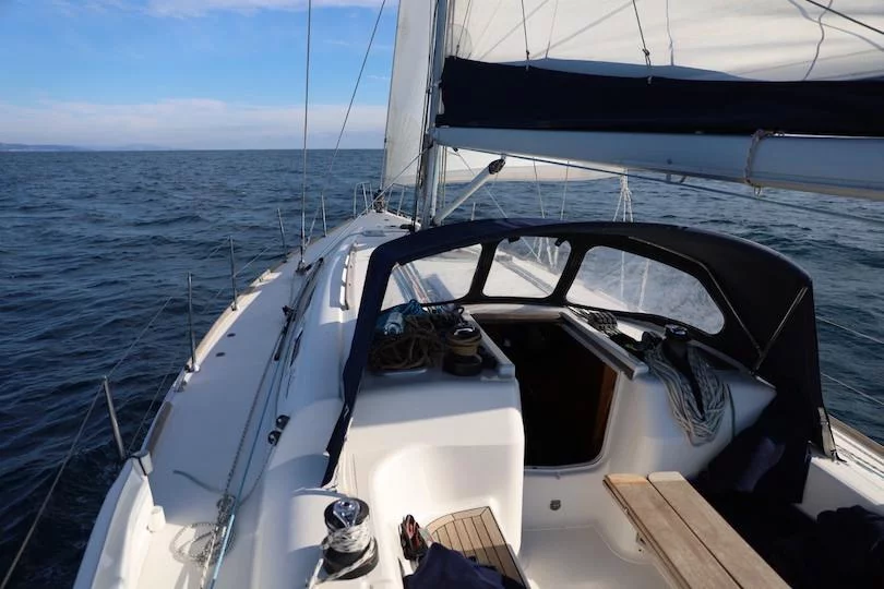 Dufour 44 Performance (Arpía Barcelona)  - 10