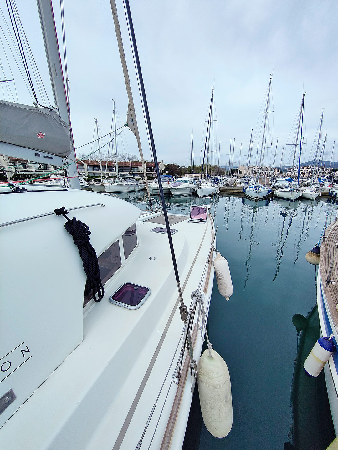 Photo #6 - Lagoon 380 (Double Bubble) en Saint Tropez - 15991