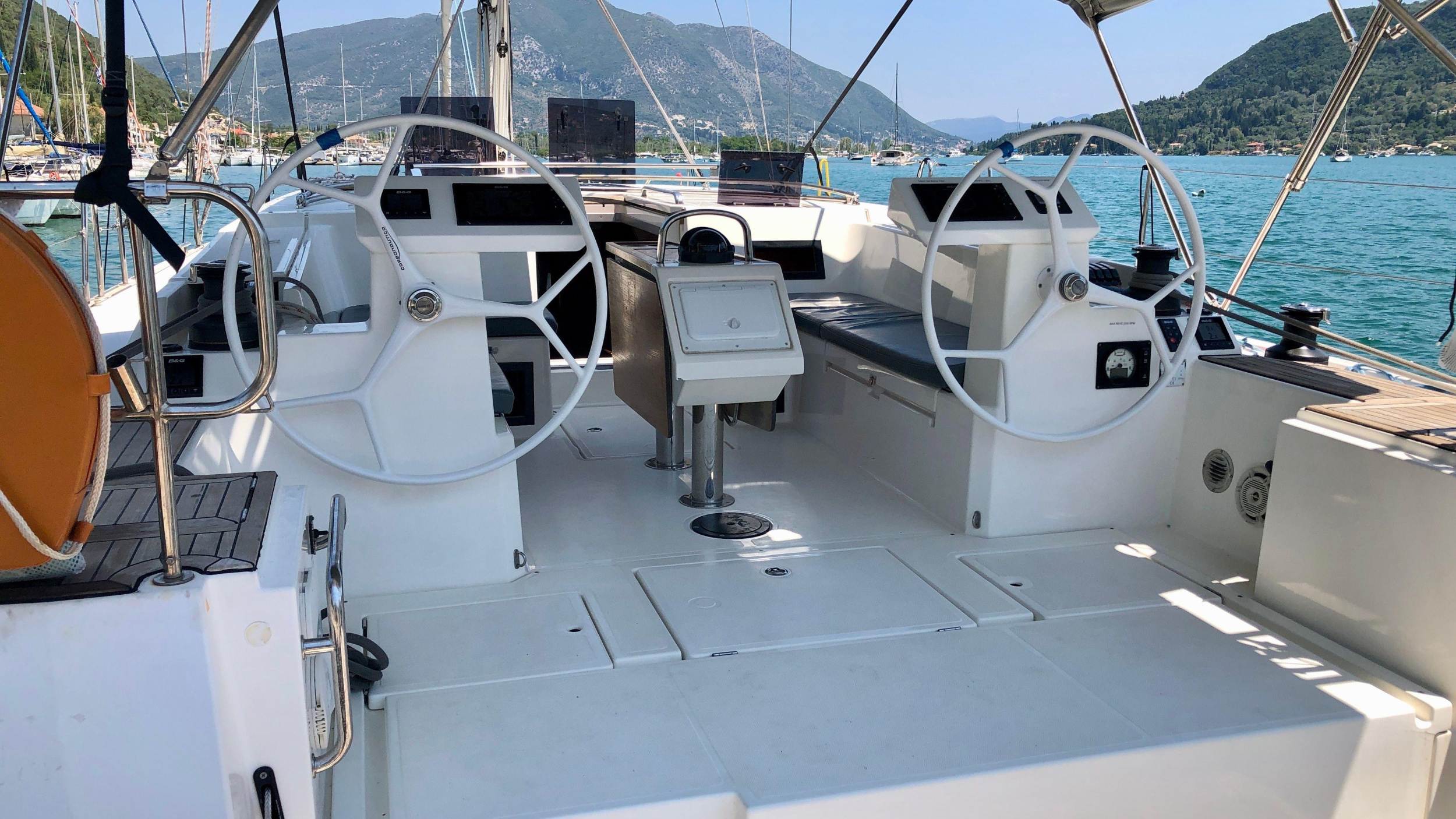 Bavaria C45 Holiday — photo 25