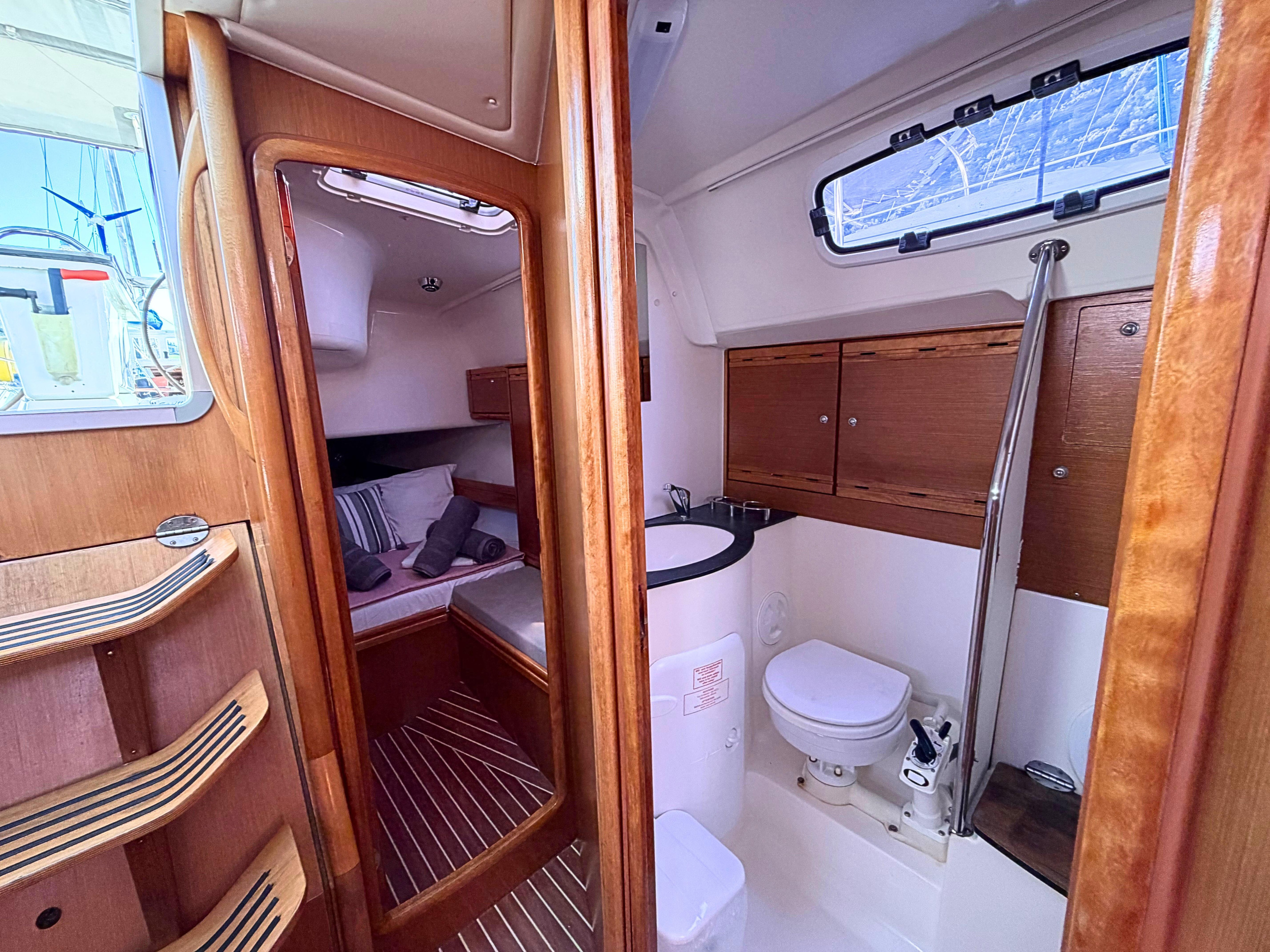 Bavaria Cruiser 40 — photo 14