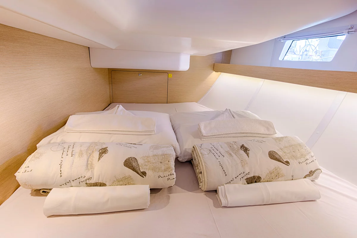 Elan 45 Impression (LION) Elan 45 Impression Charter Croatia - 17