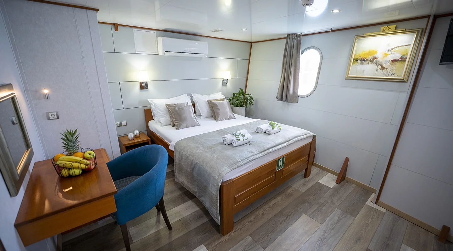 Motoryacht Karizma (Karizma)  - 9
