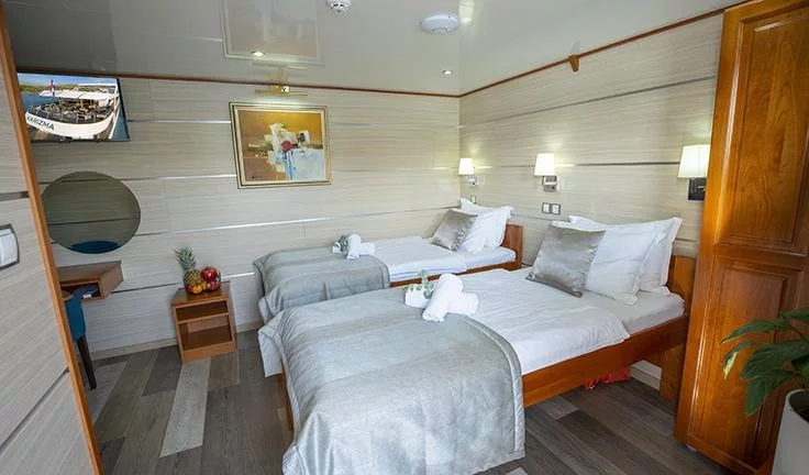 Motoryacht Karizma (Karizma)  - 16
