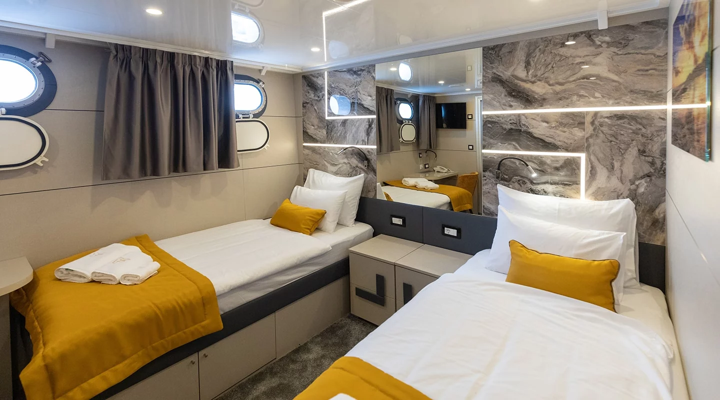 Motoryacht Freedom (Freedom)  - 32