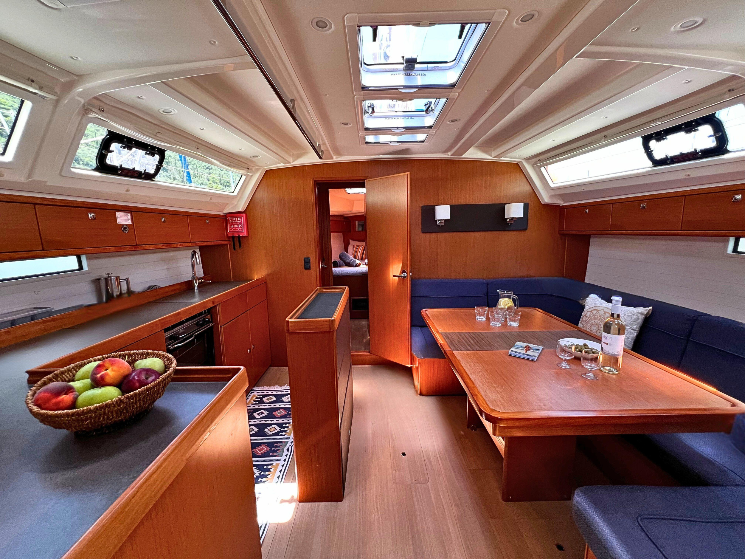 Bavaria 46 Cruiser — photo 8