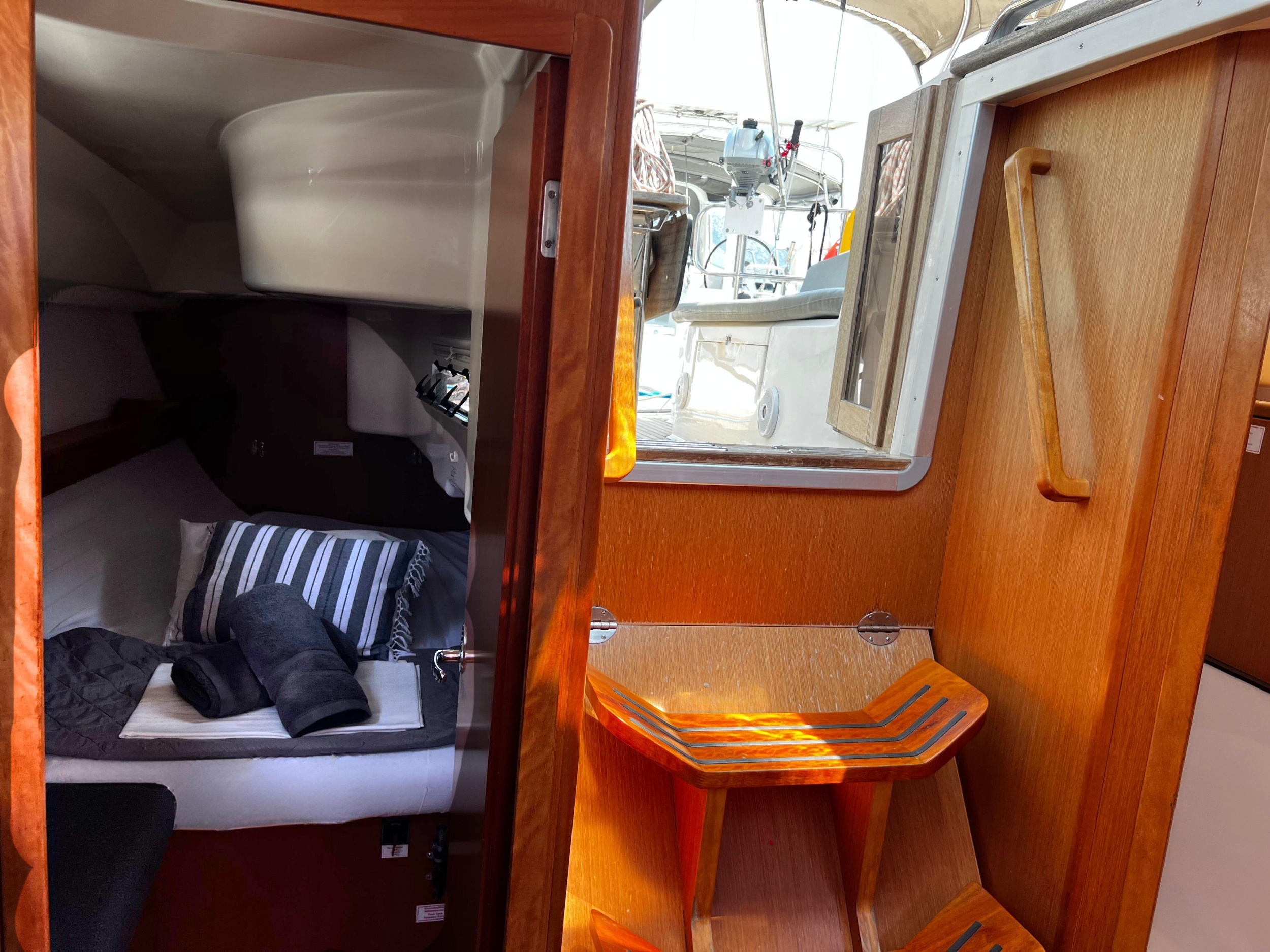 Bavaria Cruiser 33 — photo 12