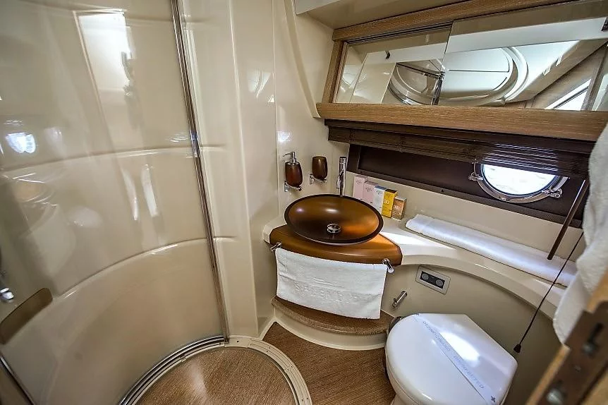 Azimut 47 Fly (Skyfall MY)  - 15
