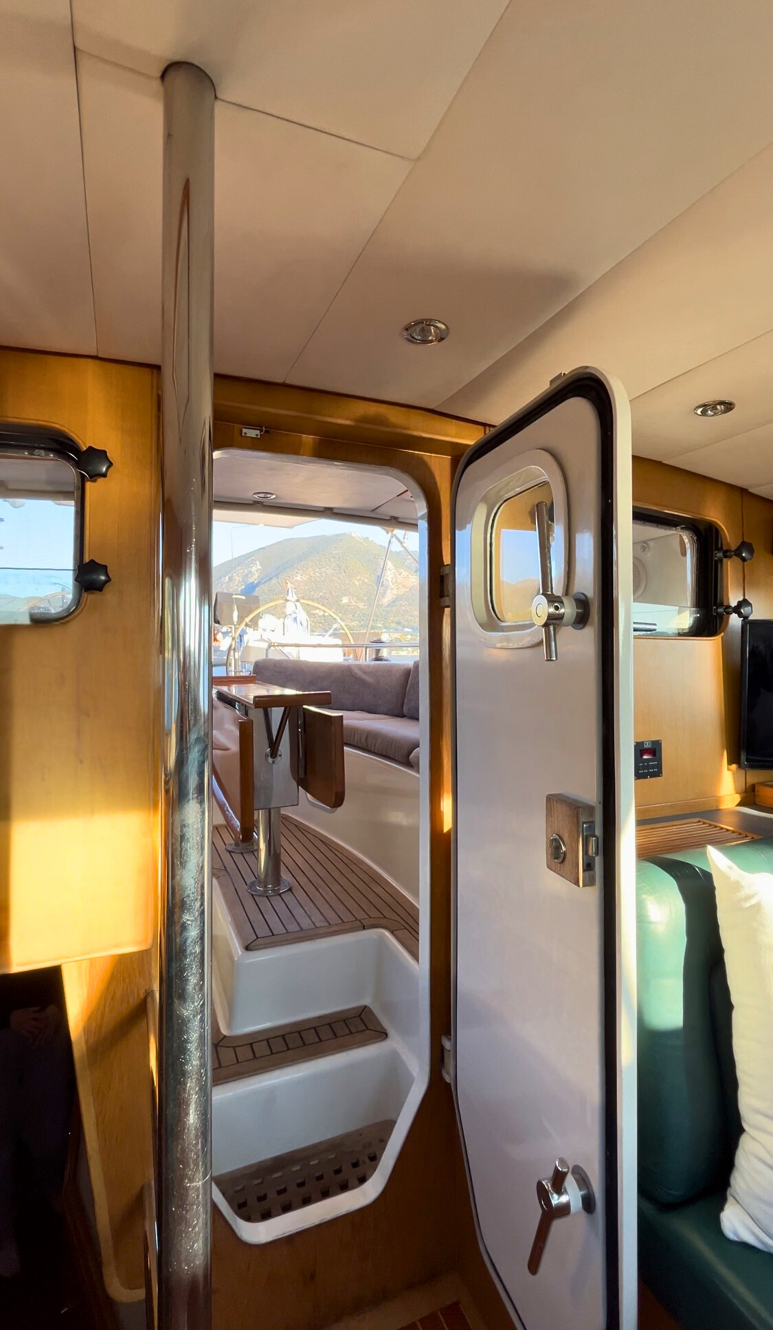 Trintella 65 Classic — photo 30