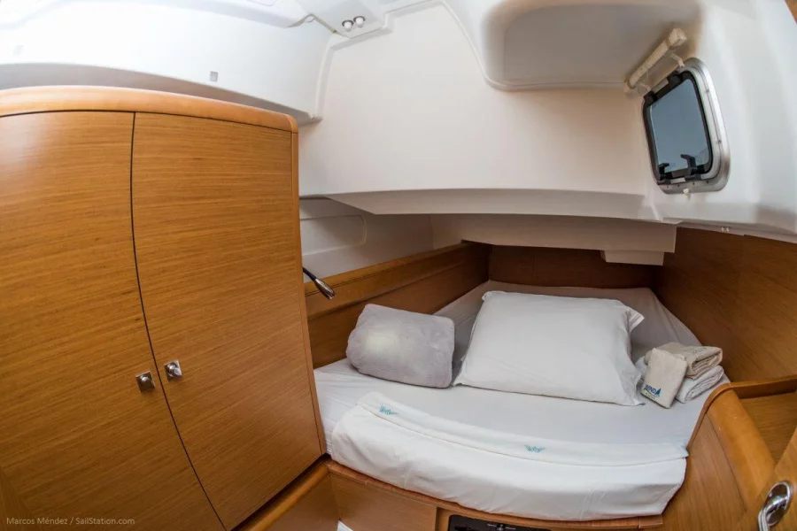 Sun Odyssey 419 (Friday)  - 1