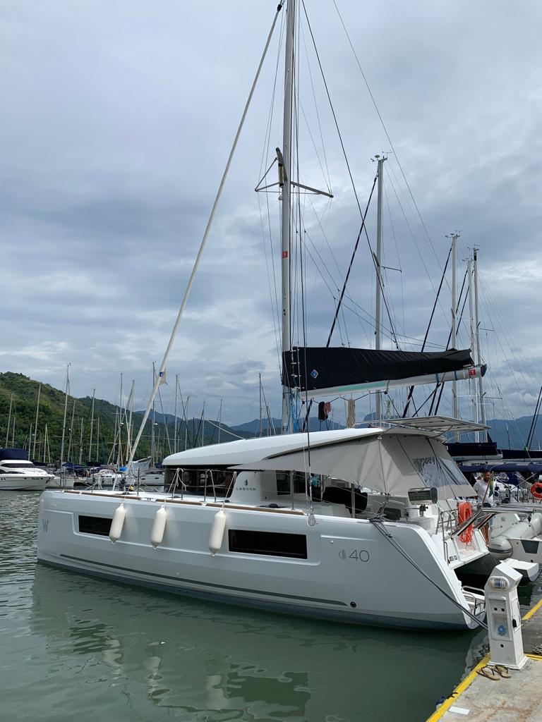 Photo #8 - Lagoon 40 (ATMOSFERA W) in Paraty - 19223