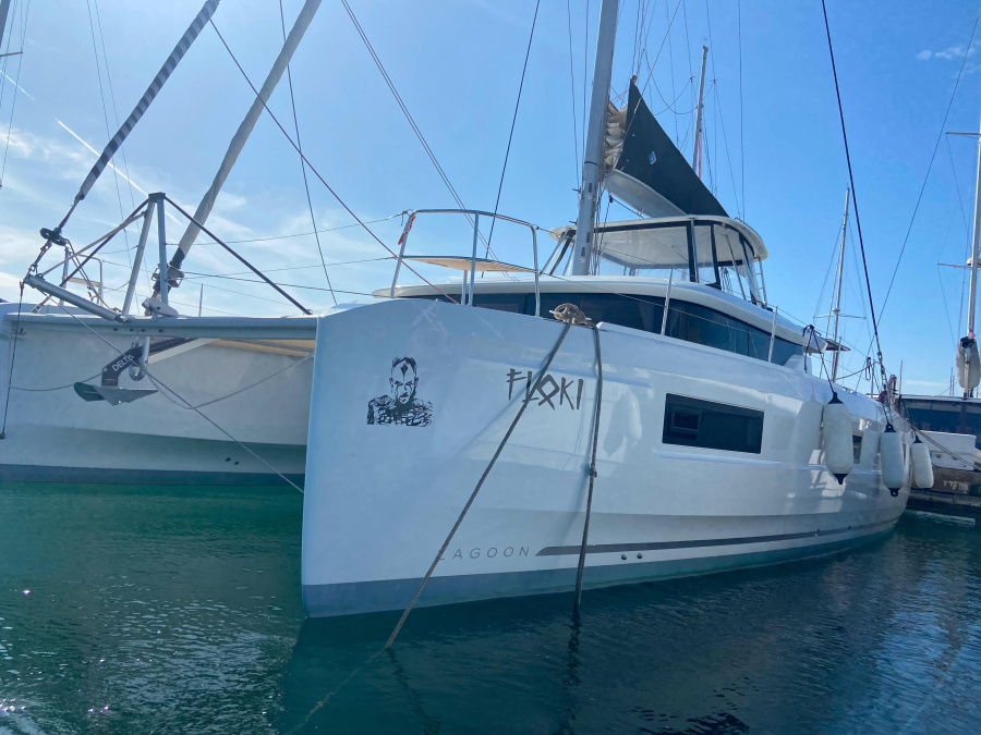 Photo #1 - LAGOON 46 (4 cab + 2 p + carre) (BOLLA SOGNO II) en AJACCIO TINO-ROSSI - 26440