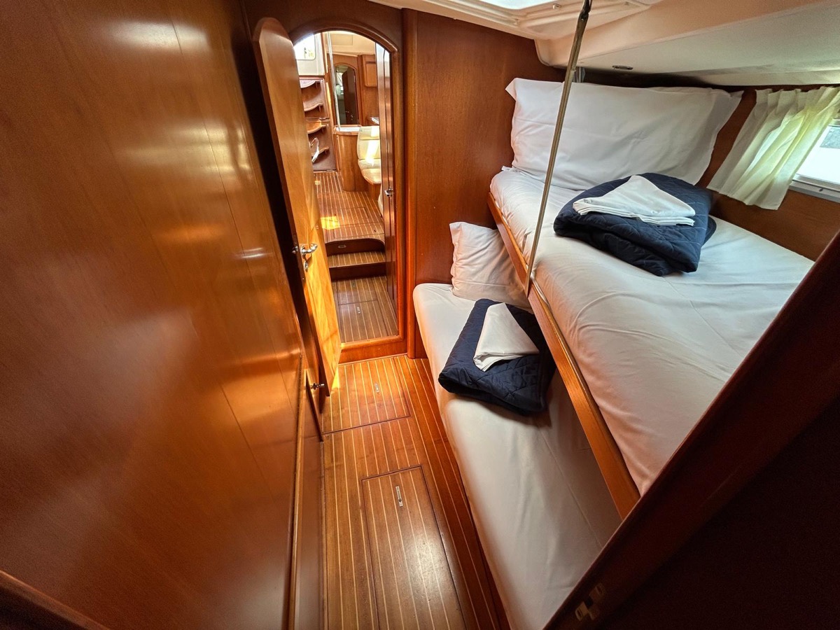 Sun Odyssey 54 DS — photo 28