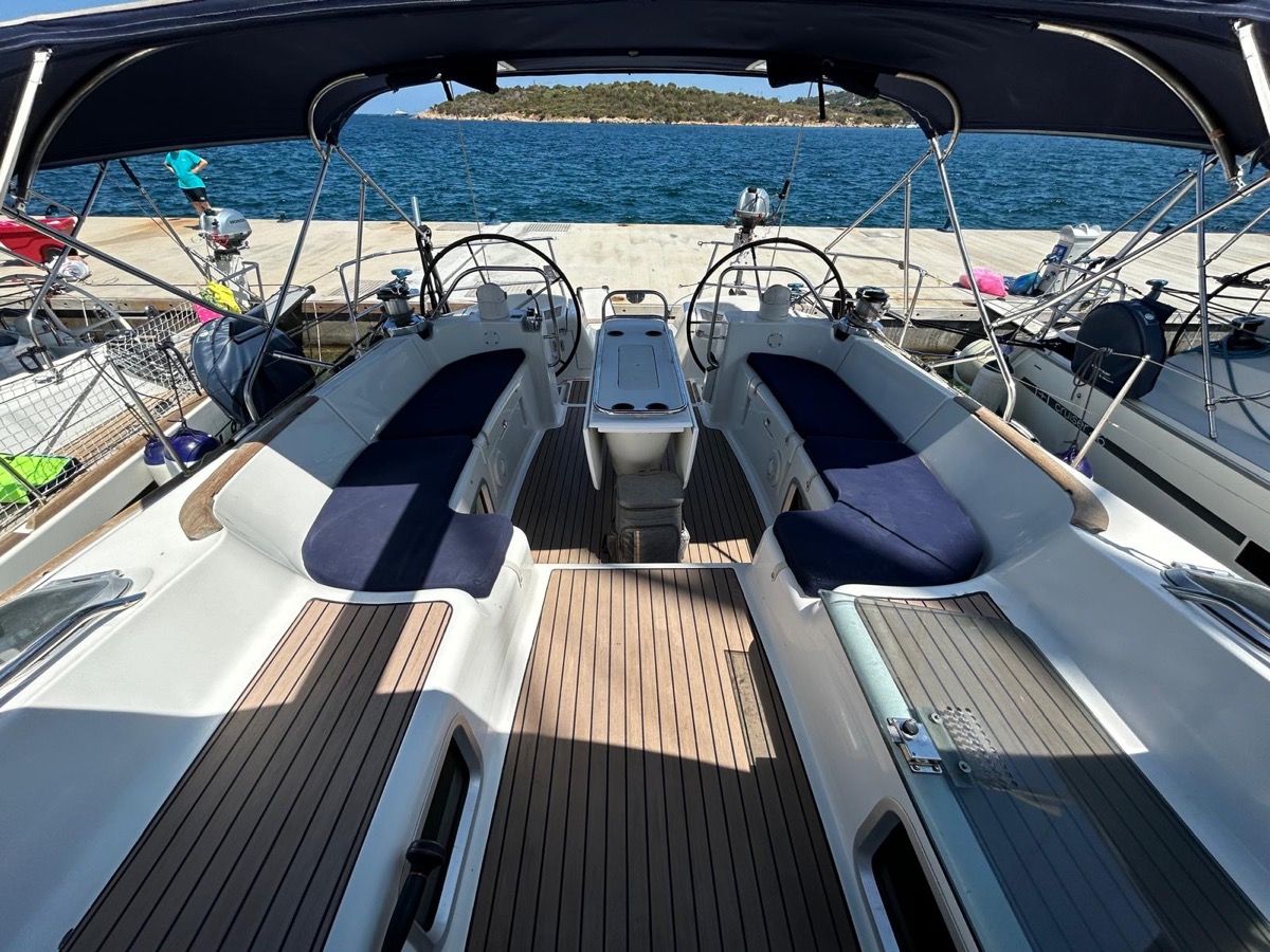 Sun Odyssey 54 DS — photo 35