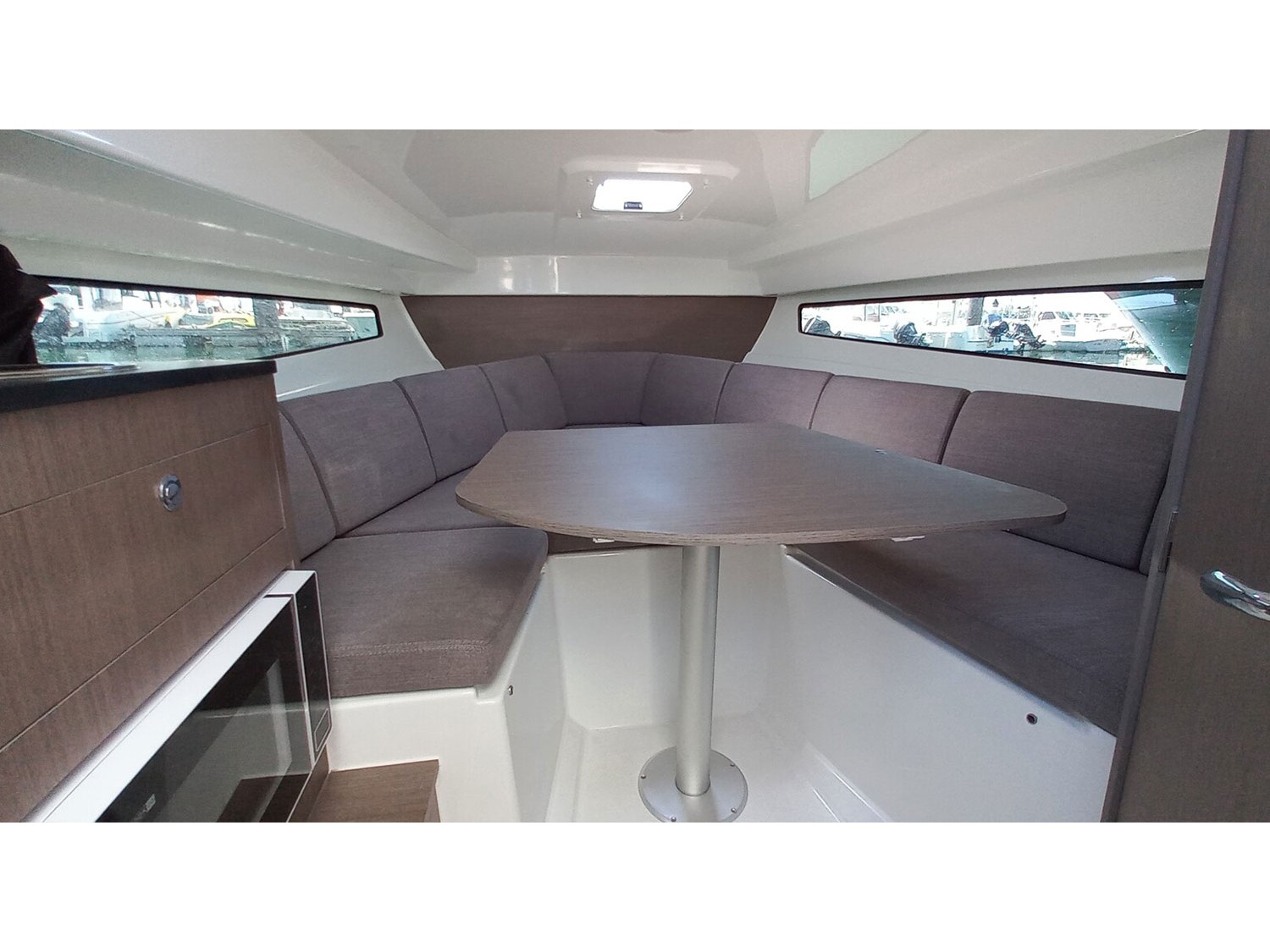 Photo #6 - Beneteau Flyer 8 Sundeck (Beneteau 8) in Krk - 19737