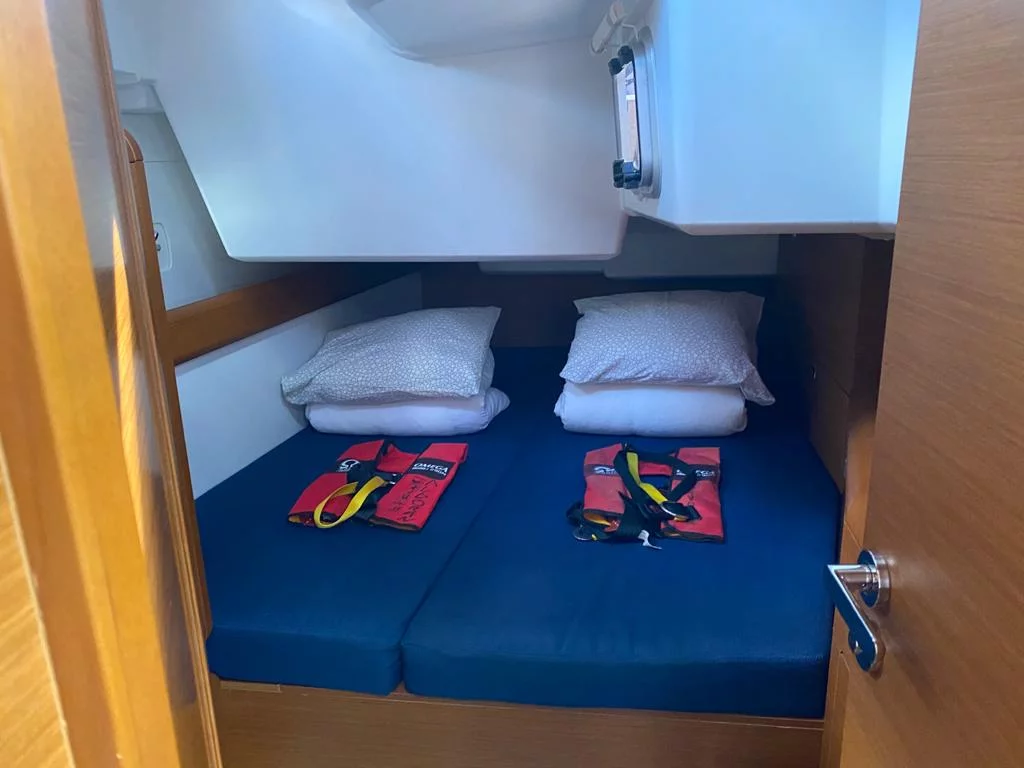 Sun Odyssey 519 (Alboran Pacharan (Majorca))  - 18