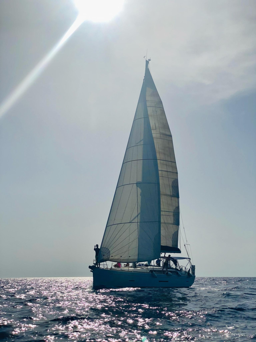 Dufour 450 Grand Large — photo 10