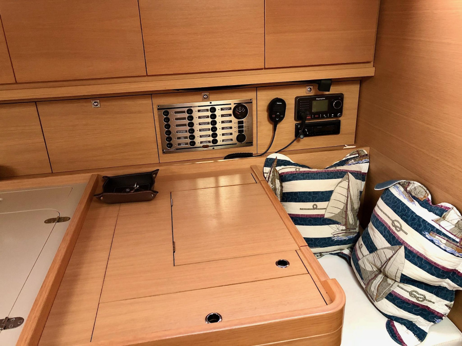 Dufour 450 Grand Large — photo 8
