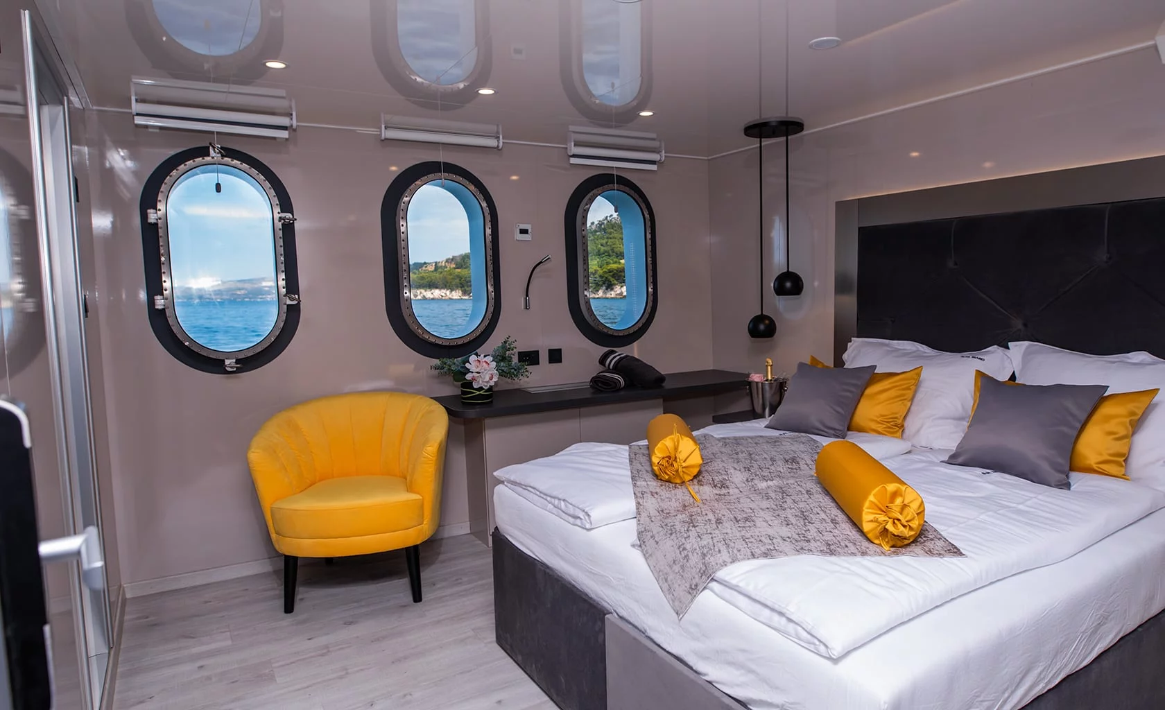 Motoryacht Alfa Mario (Alfa Mario)  - 37
